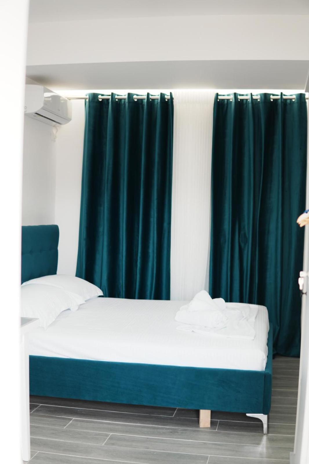 Gardenia Rooms ساراندا المظهر الخارجي الصورة